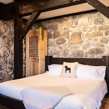 Horsefeathers Hotel Hood River Bagian luar foto