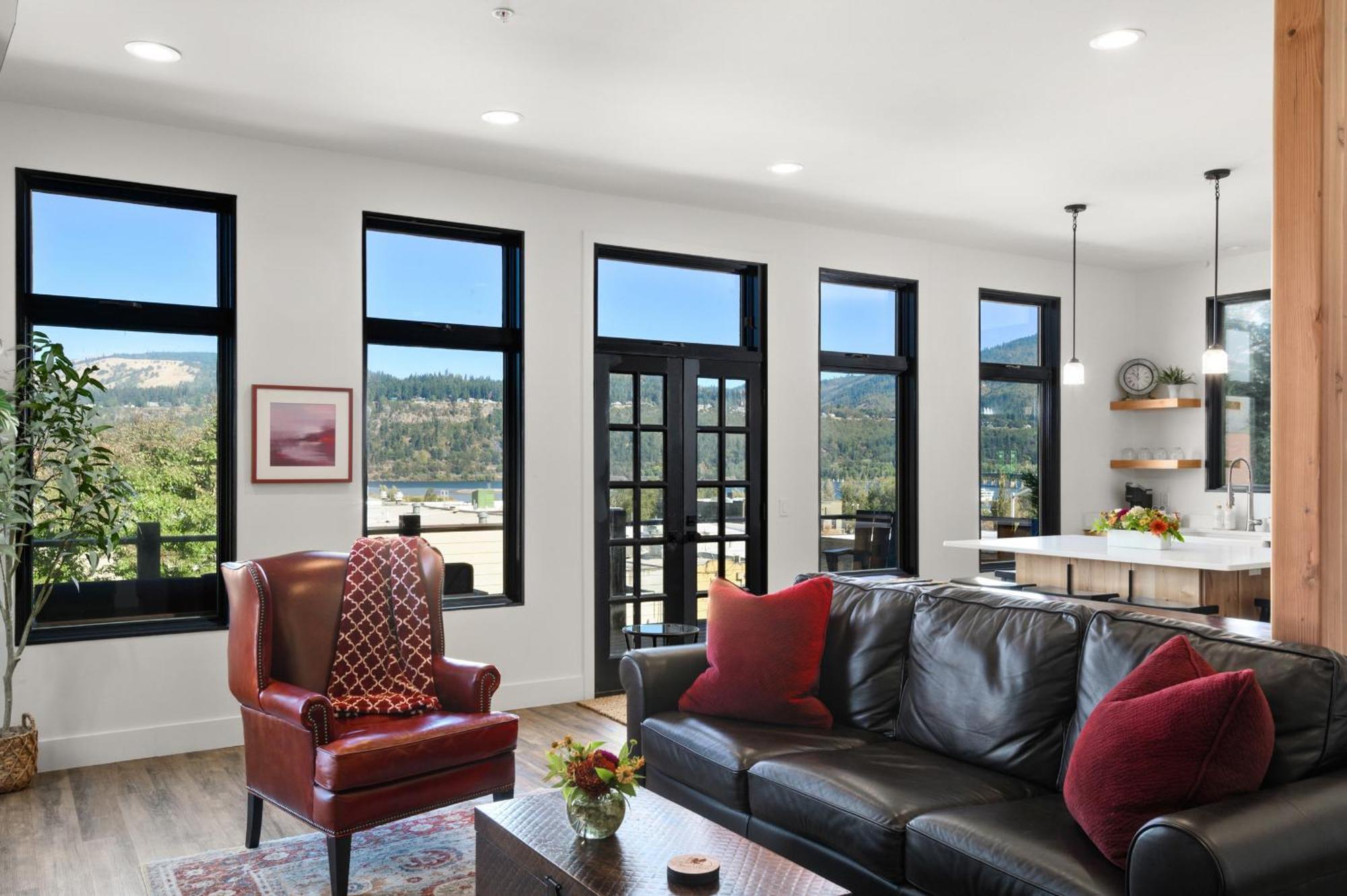 Horsefeathers Hotel Hood River Bagian luar foto
