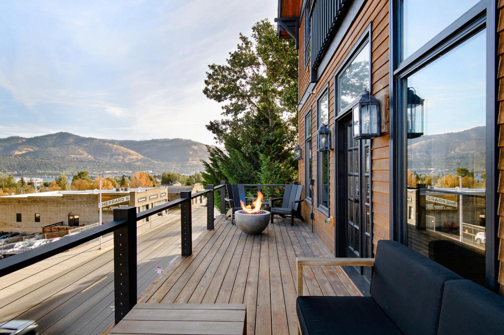 Horsefeathers Hotel Hood River Bagian luar foto
