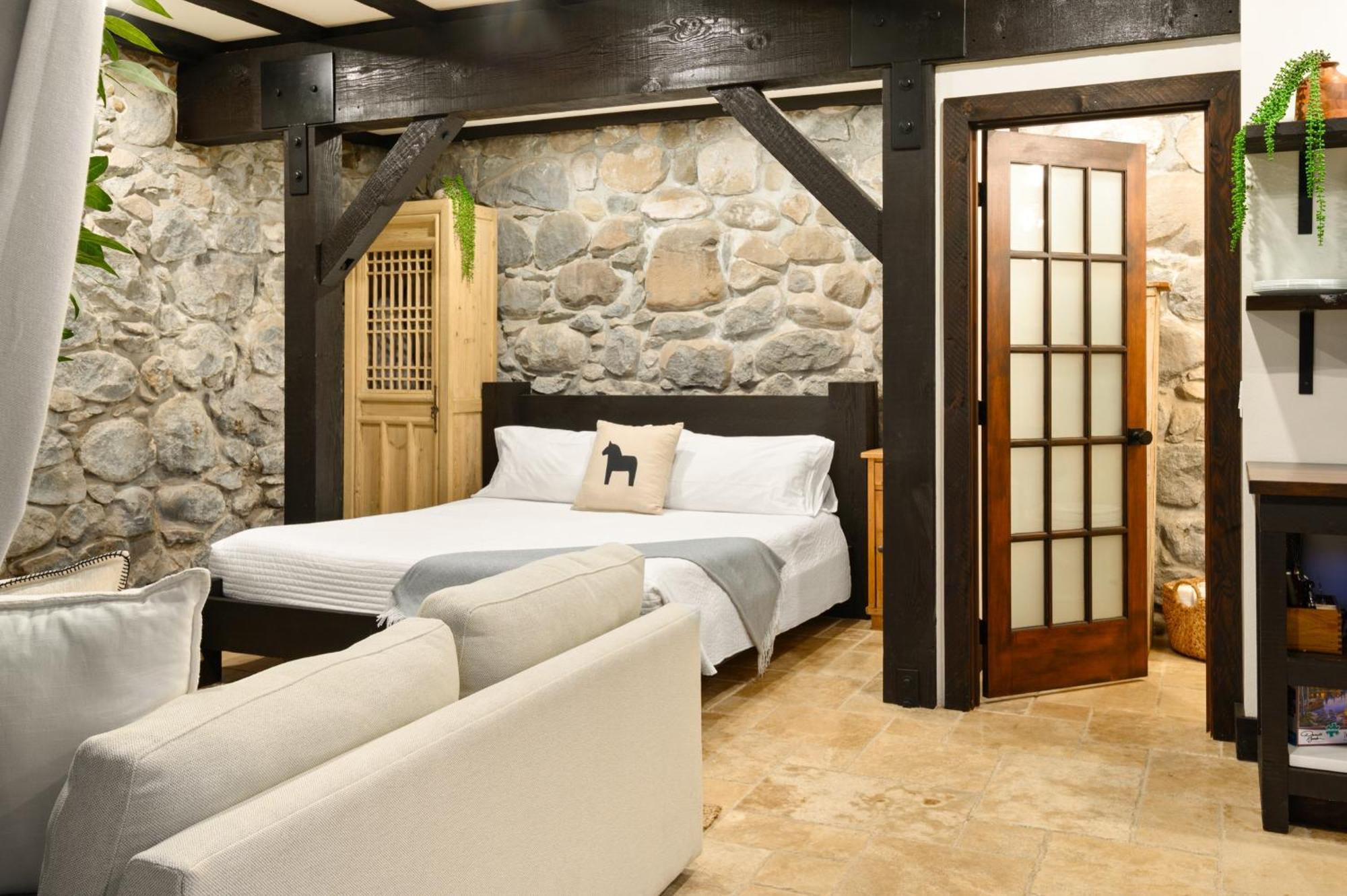 Horsefeathers Hotel Hood River Bagian luar foto